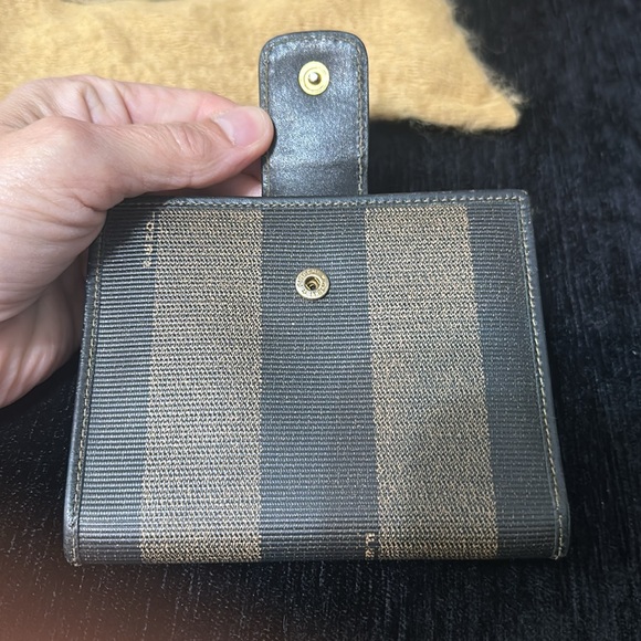 Wallet - Picture 2 of 6
